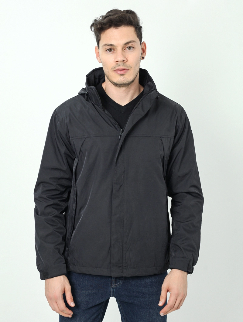 Blouson zippé à capuche